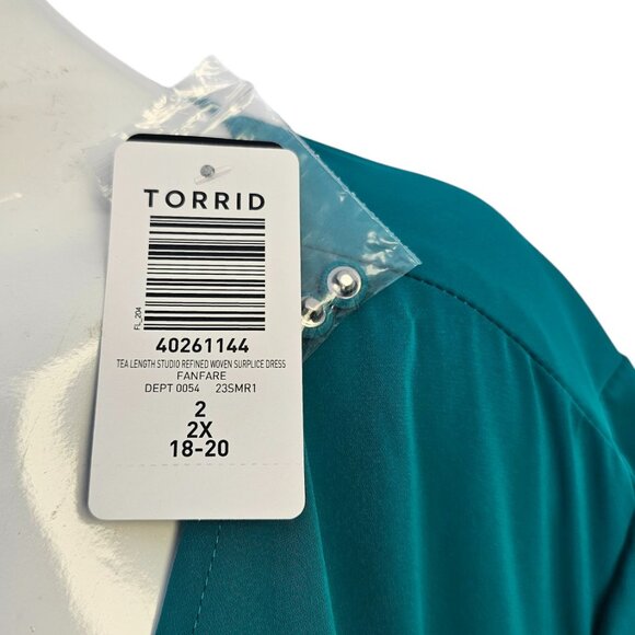 Torrid Teal Length Studio Refined Woven Surplice Dress, Plus Size, V-Neck, 2X - Picture 5 of 8